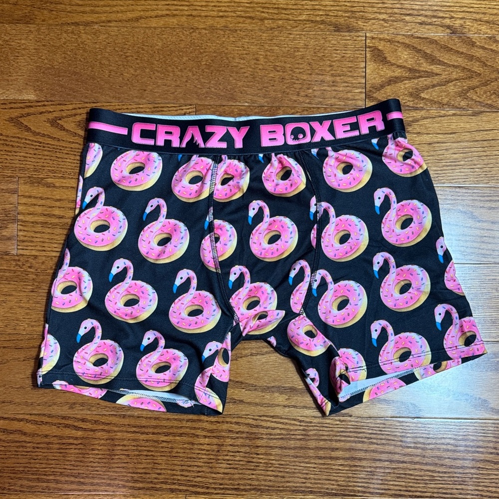 2/$10 Men’s Large Flamingo doughnut Print Boxers NWOT